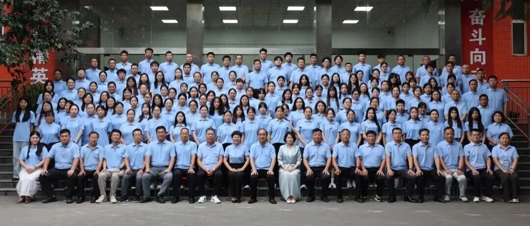 XIN光逐梦 智启未来 | 我校2026年新教师职前培训圆满收官